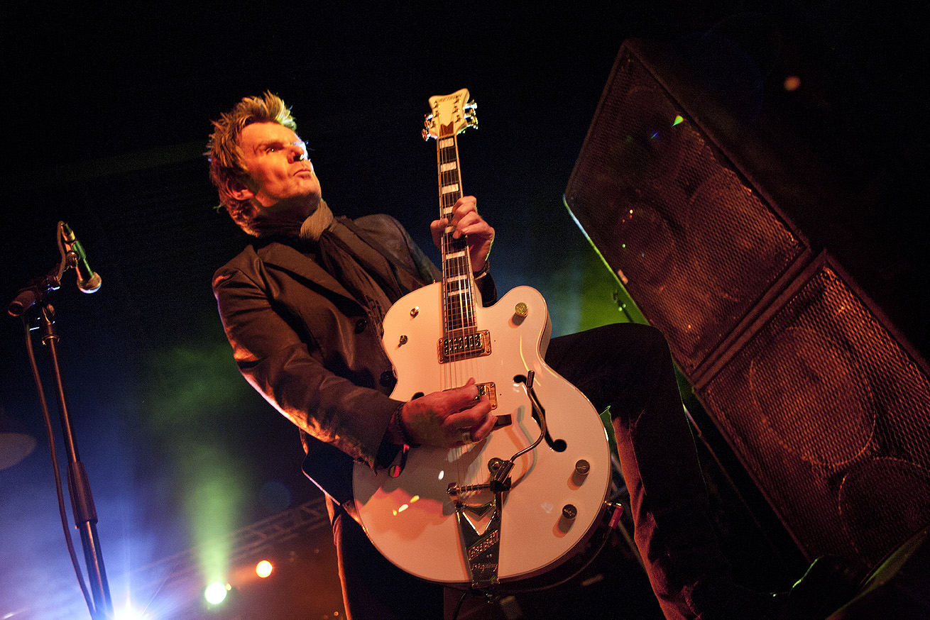 Billy Duffy_3323.jpg